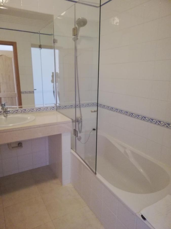 Villa V2 AA Olhos de Agua  Eksteriør billede
